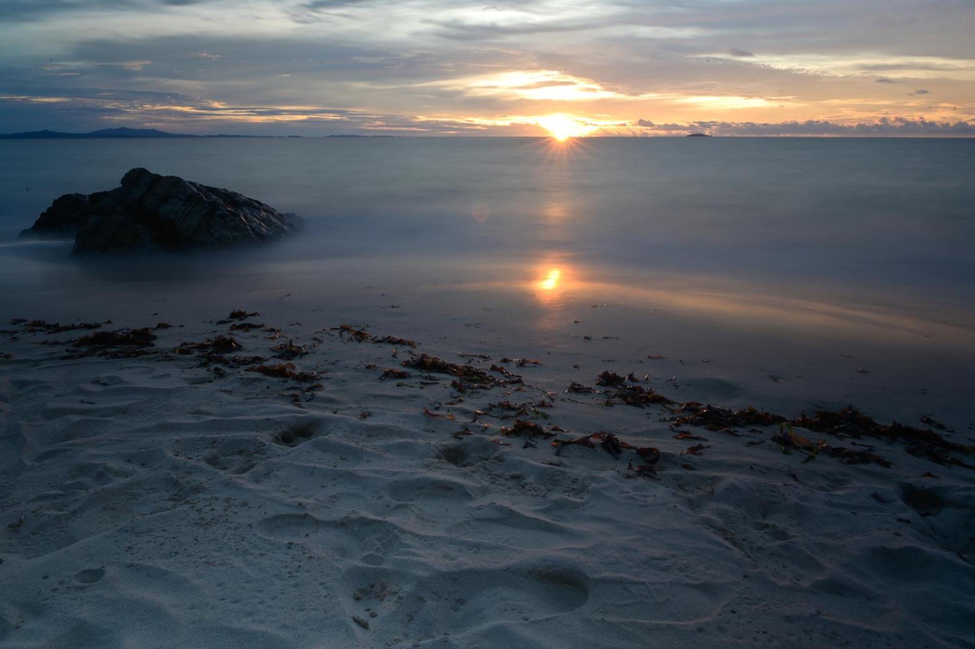 Shambala Madagascar: Beachfront Lodge And Adventures Ambolobozo ภายนอก รูปภาพ