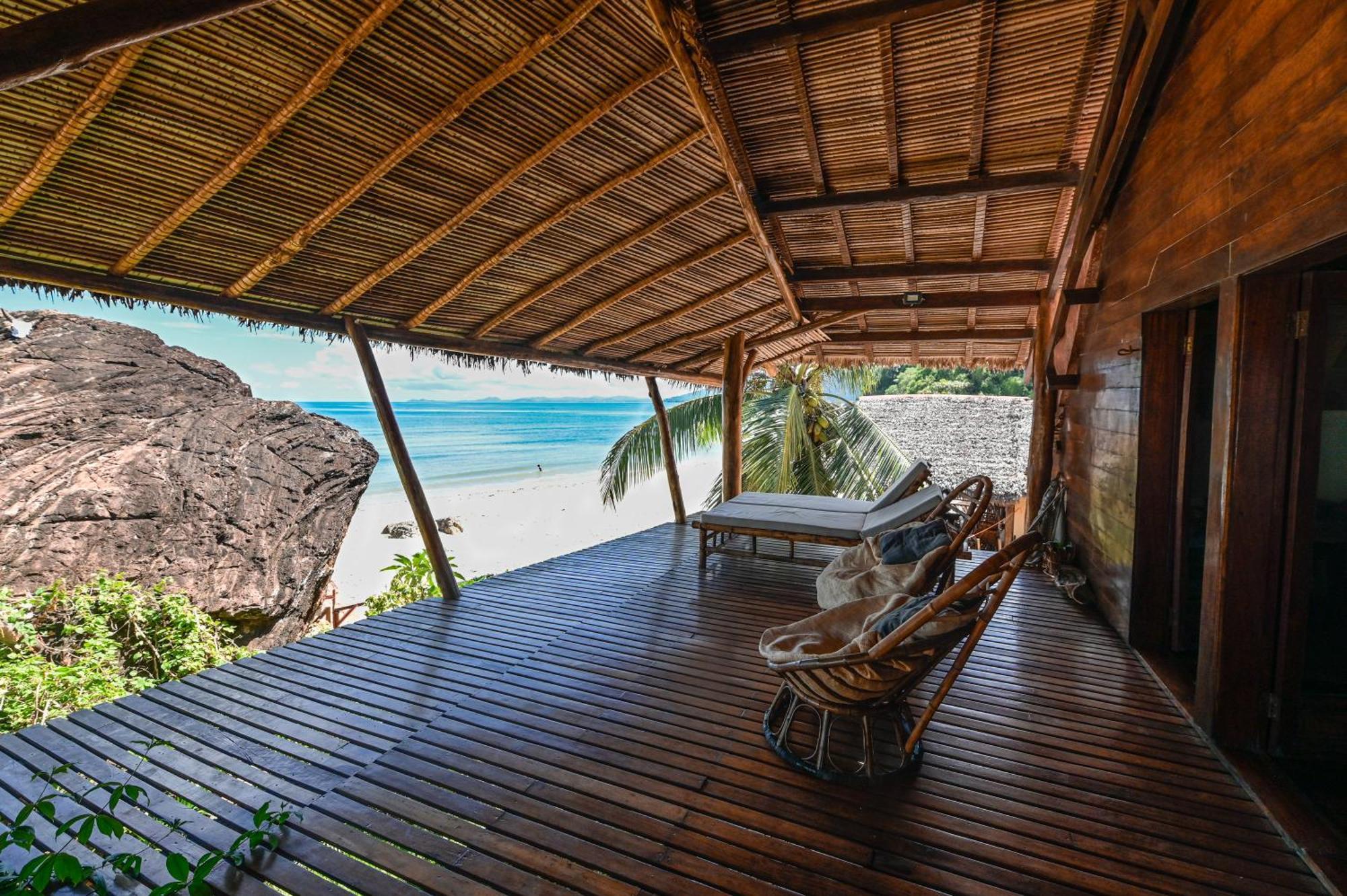 Shambala Madagascar: Beachfront Lodge And Adventures Ambolobozo ภายนอก รูปภาพ