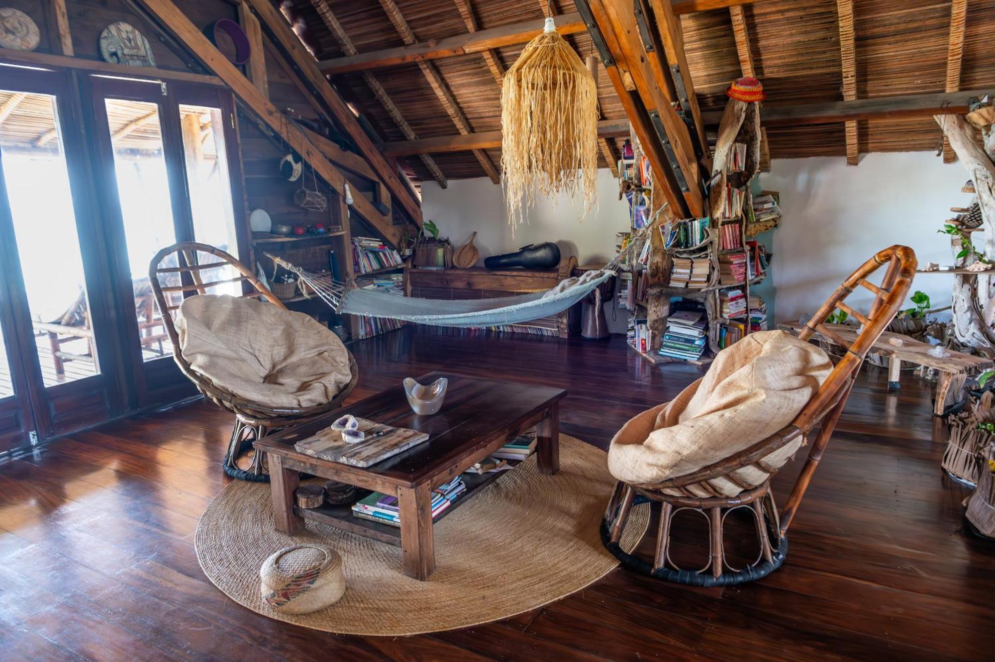 Shambala Madagascar: Beachfront Lodge And Adventures Ambolobozo ภายนอก รูปภาพ